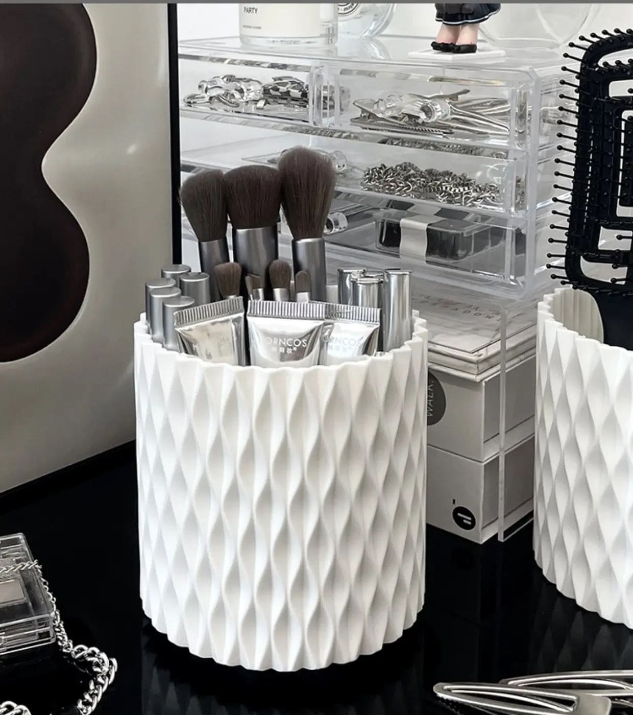 Makeup Bucket Organizer, Multifunctional Rotating Pencil Makeup Brush Holder, Hollow Multiuse Organizer, Non-slip Round Multi Grid Desktop Sundries Pencil Holder, Lipstick Eyebrow Pencil Holder, Desktop Makeup Brush Storage Bucket Makeup Bucket Organizer, Multifunctional Rotating Pencil Makeup Brush Holder, Hollow Multiuse Organizer, Non-slip Round Multi Grid Desktop Sundries Pencil Holder, Lipstick Eyebrow Pencil Holder, Desktop Makeup Brush Storage Bucket